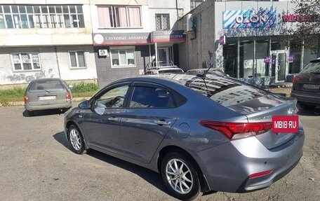 Hyundai Solaris II рестайлинг, 2018 год, 1 350 000 рублей, 5 фотография