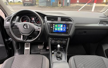 Volkswagen Tiguan II, 2018 год, 2 700 000 рублей, 8 фотография