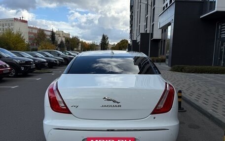 Jaguar XJ IV (X351), 2015 год, 1 680 000 рублей, 6 фотография