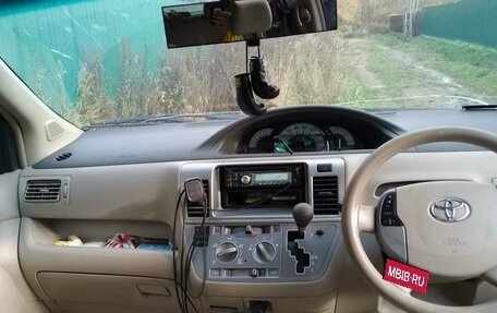 Toyota Raum II, 2003 год, 590 000 рублей, 6 фотография