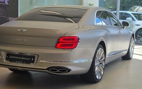 Bentley Flying Spur, 2024 год, 35 890 012 рублей, 3 фотография