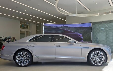 Bentley Flying Spur, 2024 год, 35 890 012 рублей, 4 фотография