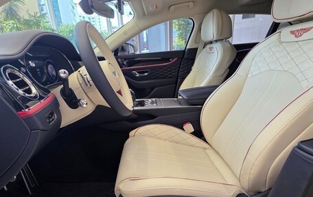 Bentley Flying Spur, 2024 год, 35 890 012 рублей, 8 фотография