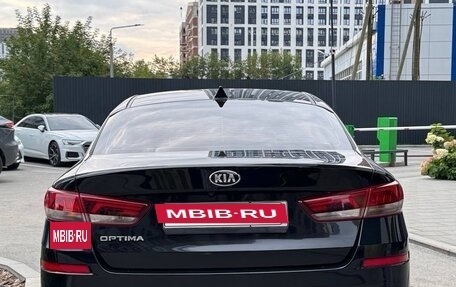 KIA Optima IV, 2018 год, 1 600 000 рублей, 8 фотография