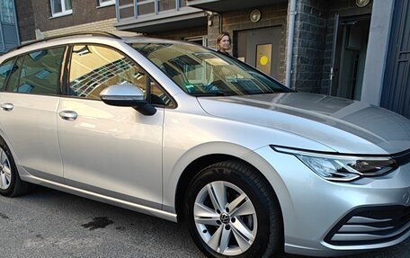 Volkswagen Golf VIII, 2021 год, 1 850 000 рублей, 2 фотография