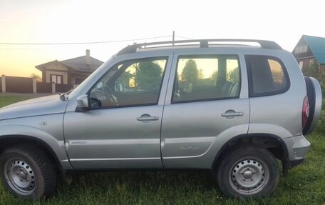 Chevrolet Niva I рестайлинг, 2013 год, 470 000 рублей, 5 фотография