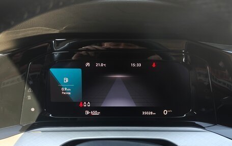 Volkswagen Golf VIII, 2021 год, 1 850 000 рублей, 18 фотография