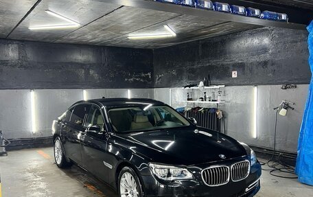 BMW 7 серия, 2013 год, 1 950 000 рублей, 3 фотография