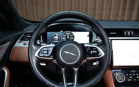 Jaguar F-Pace, 2022 год, 3 790 011 рублей, 7 фотография