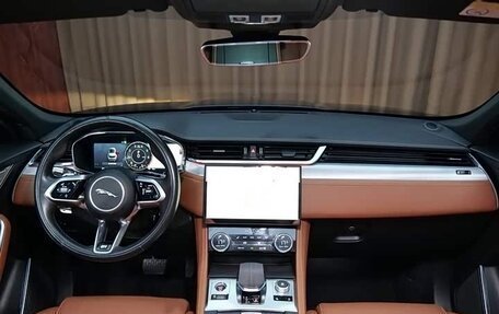 Jaguar F-Pace, 2022 год, 3 790 011 рублей, 5 фотография