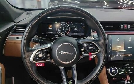 Jaguar F-Pace, 2022 год, 3 790 011 рублей, 8 фотография