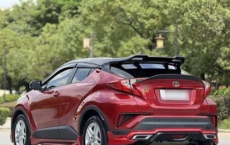 Toyota C-HR I рестайлинг, 2021 год, 1 800 155 рублей, 4 фотография