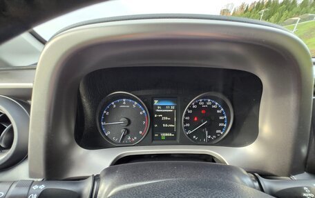 Toyota RAV4, 2017 год, 3 120 000 рублей, 13 фотография