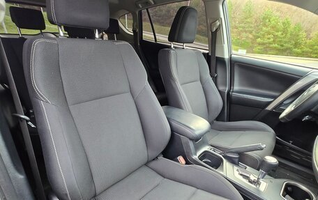 Toyota RAV4, 2017 год, 3 120 000 рублей, 15 фотография