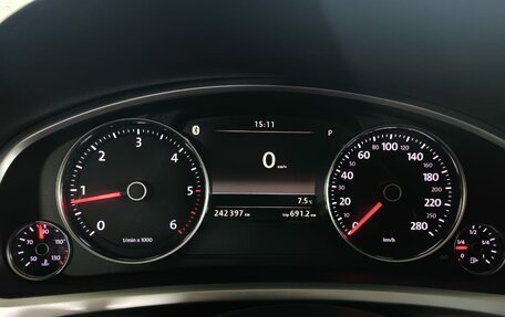 Volkswagen Touareg III, 2015 год, 2 499 000 рублей, 14 фотография