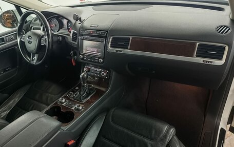 Volkswagen Touareg III, 2015 год, 2 499 000 рублей, 12 фотография