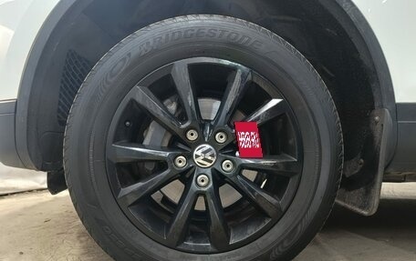 Volkswagen Touareg III, 2015 год, 2 499 000 рублей, 23 фотография