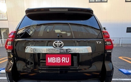 Toyota Land Cruiser Prado 150 рестайлинг 2, 2021 год, 4 550 000 рублей, 4 фотография