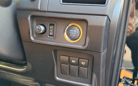 Toyota Land Cruiser Prado 150 рестайлинг 2, 2021 год, 4 550 000 рублей, 26 фотография