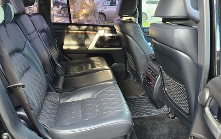 Toyota Land Cruiser 200, 2018 год, 6 500 000 рублей, 7 фотография