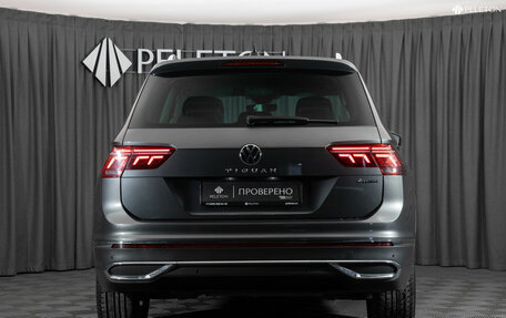 Volkswagen Tiguan II, 2021 год, 3 630 000 рублей, 6 фотография