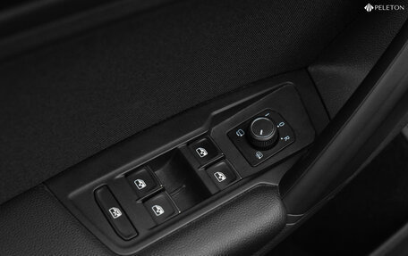 Volkswagen Tiguan II, 2021 год, 3 630 000 рублей, 24 фотография