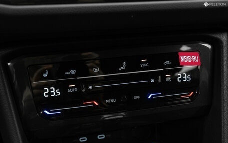 Volkswagen Tiguan II, 2021 год, 3 630 000 рублей, 17 фотография