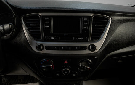 Hyundai Solaris II рестайлинг, 2017 год, 1 159 000 рублей, 17 фотография