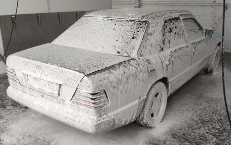 Mercedes-Benz E-Класс, 1993 год, 560 000 рублей, 10 фотография