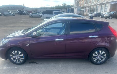 Hyundai Solaris II рестайлинг, 2012 год, 550 000 рублей, 2 фотография