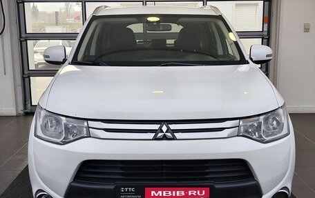 Mitsubishi Outlander III рестайлинг 3, 2014 год, 1 449 000 рублей, 2 фотография