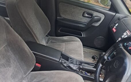 Nissan Skyline, 1997 год, 300 000 рублей, 8 фотография