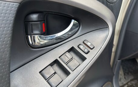 Toyota RAV4, 2007 год, 969 000 рублей, 24 фотография