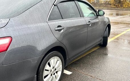 Toyota Camry, 2011 год, 1 170 000 рублей, 3 фотография