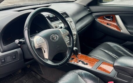 Toyota Camry, 2011 год, 1 170 000 рублей, 7 фотография
