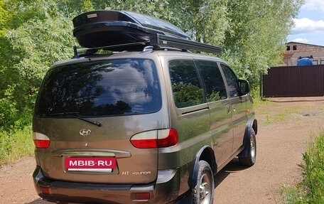 Hyundai H-1 II рестайлинг, 2007 год, 1 890 000 рублей, 2 фотография