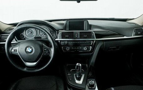 BMW 3 серия, 2018 год, 2 300 000 рублей, 7 фотография