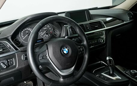 BMW 3 серия, 2018 год, 2 300 000 рублей, 5 фотография