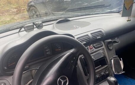 Mercedes-Benz C-Класс, 2002 год, 200 000 рублей, 9 фотография