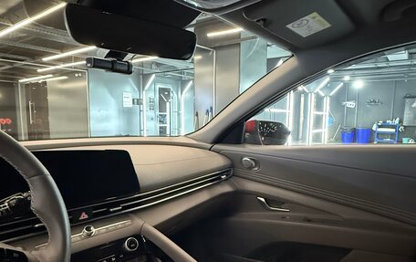 Hyundai Elantra, 2021 год, 2 500 000 рублей, 8 фотография