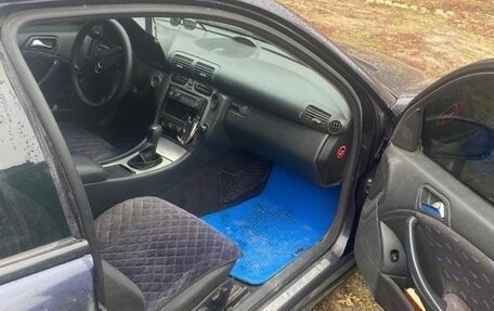 Mercedes-Benz C-Класс, 2002 год, 200 000 рублей, 6 фотография