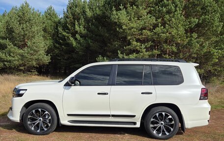 Toyota Land Cruiser 200, 2018 год, 7 000 000 рублей, 3 фотография