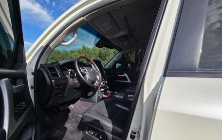 Toyota Land Cruiser 200, 2018 год, 7 000 000 рублей, 14 фотография