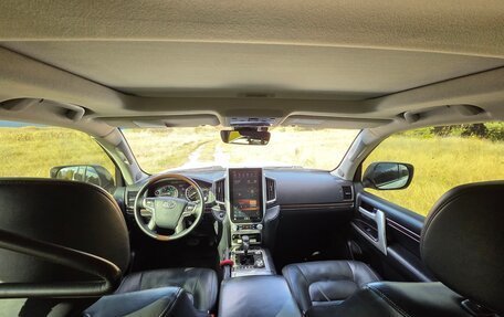 Toyota Land Cruiser 200, 2018 год, 7 000 000 рублей, 12 фотография