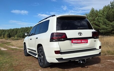 Toyota Land Cruiser 200, 2018 год, 7 000 000 рублей, 8 фотография