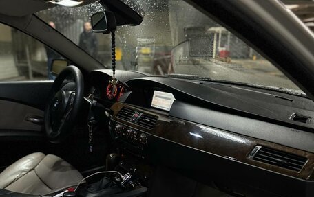 BMW 5 серия, 2005 год, 1 250 000 рублей, 12 фотография