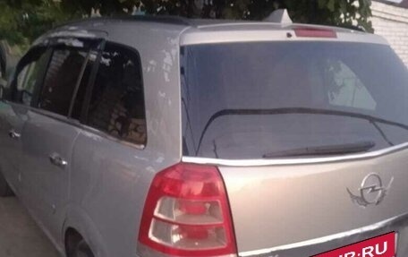 Opel Zafira B, 2008 год, 480 000 рублей, 10 фотография