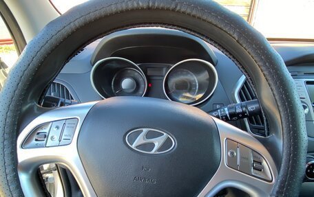 Hyundai ix35 I рестайлинг, 2011 год, 1 200 000 рублей, 12 фотография