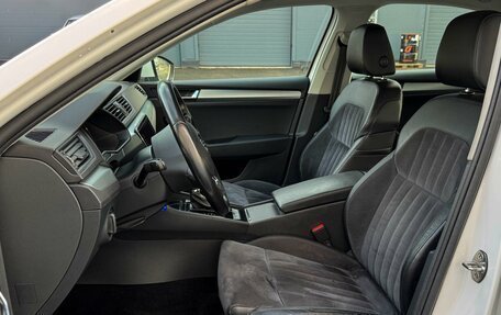 Skoda Superb III рестайлинг, 2017 год, 1 795 000 рублей, 10 фотография