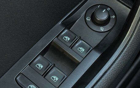 Skoda Superb III рестайлинг, 2017 год, 1 795 000 рублей, 13 фотография